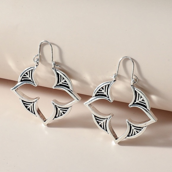 Any w/$20! Silver Ornamental Boho Top Wire Earrings - Picture 2 of 5
